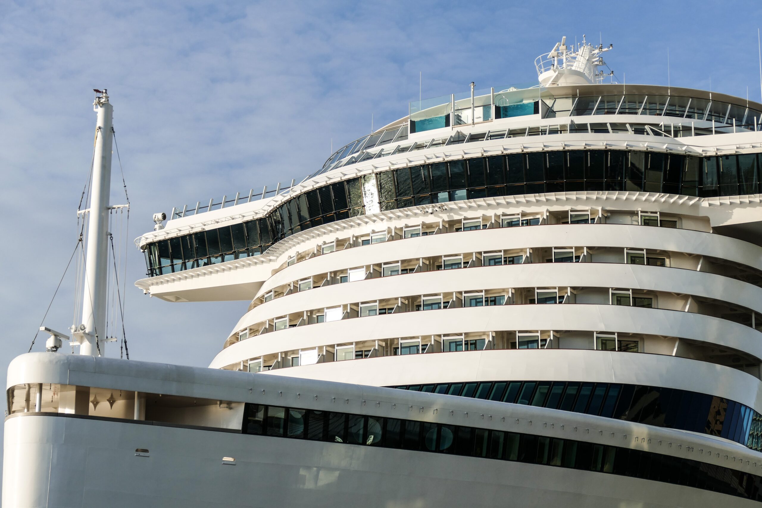 cruise-ship-2251245